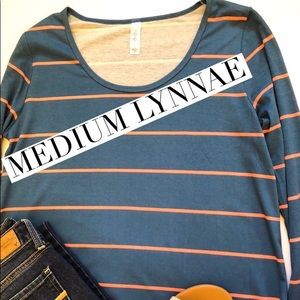Lularoe lynnae top